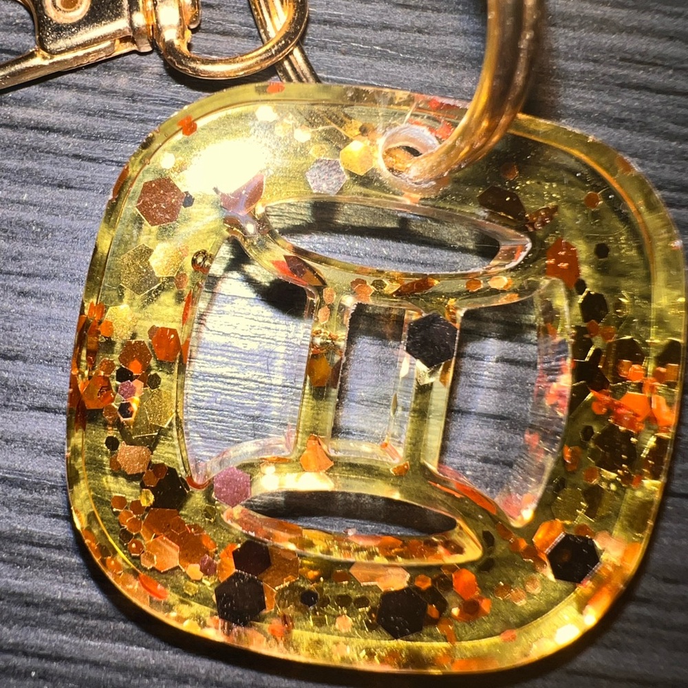 Keychain - Picture 11 of 12